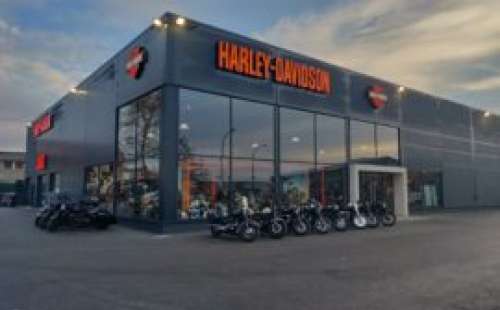 CHROME NE CRAINT PERSONNE CHEZ HARLEY DAVIDSON